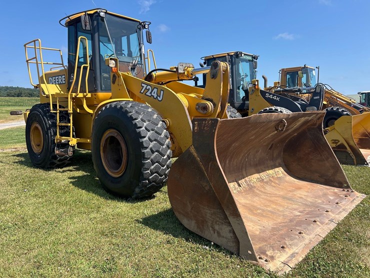 deere-724j-image-3
