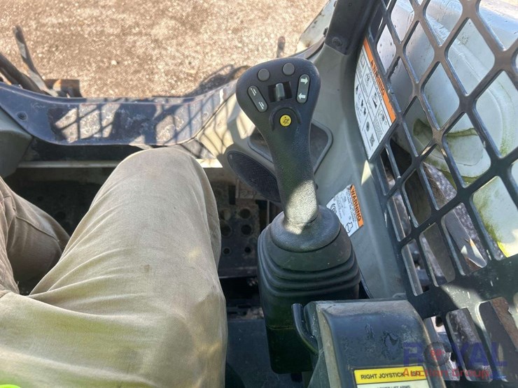 2018-bobcat-t590-image-14