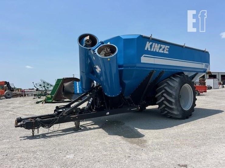 2014-kinze-1100-image-11