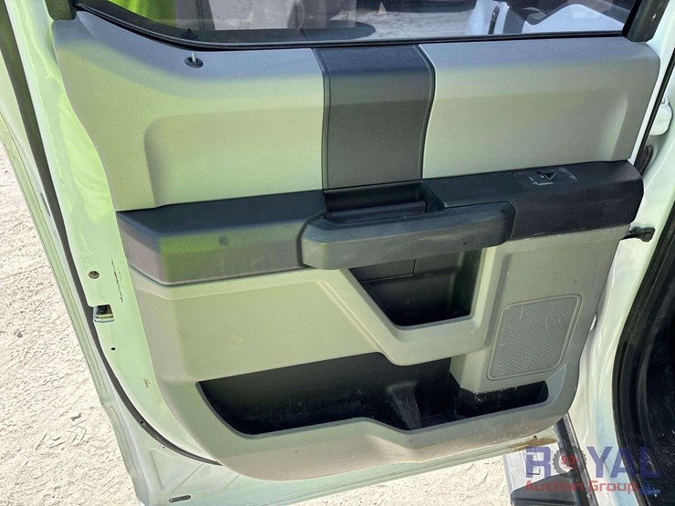 2019-ford-f350-image-28