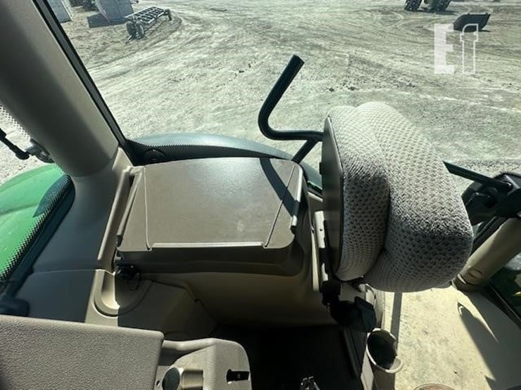 2017-john-deere-6130r-image-26