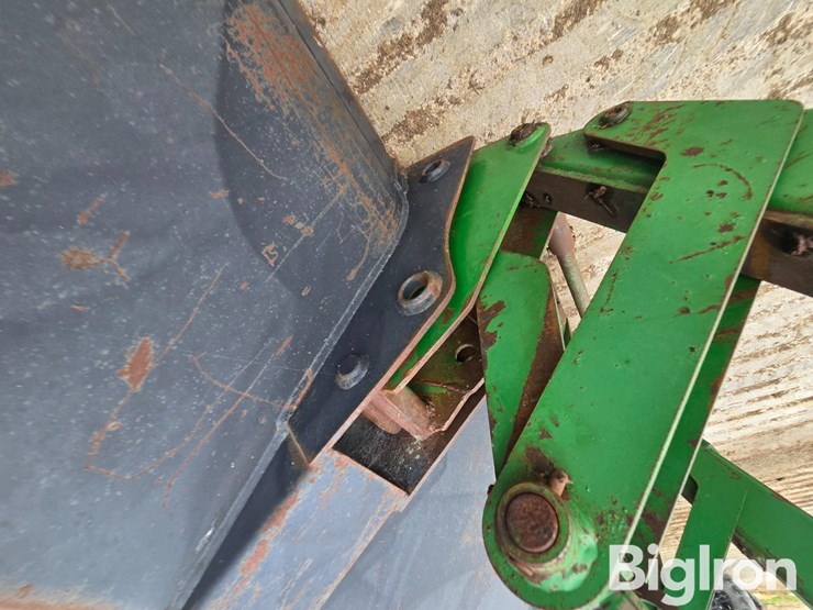 john-deere-740-image-10