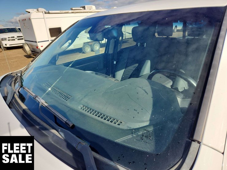 2014-ram-1500-slt-image-28