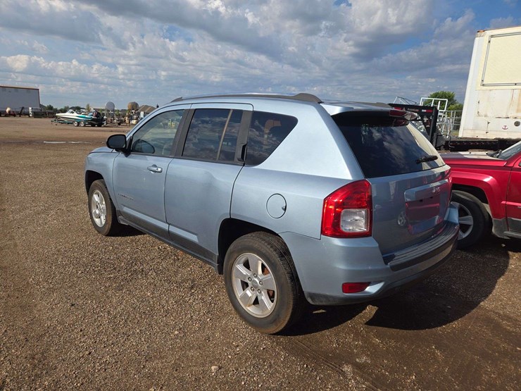 2013-jeep-compass-sport-image-4
