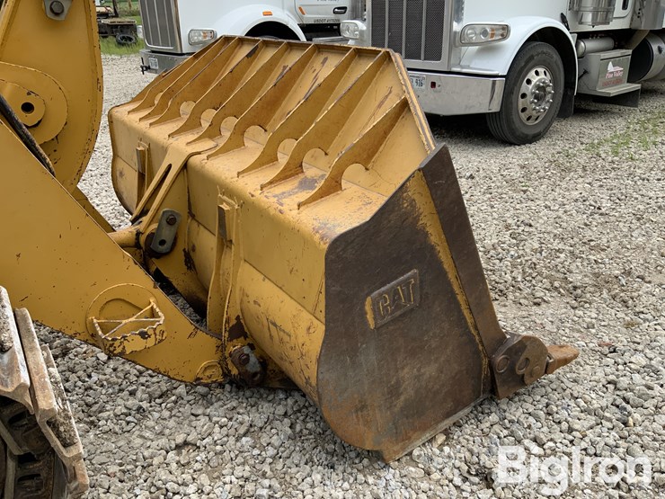 2007-caterpillar-953d-image-19