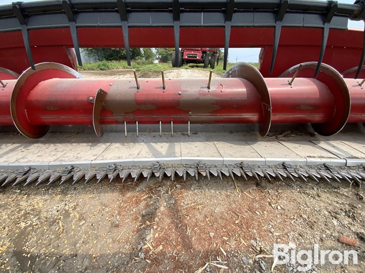 2011-case-ih-3020-image-15