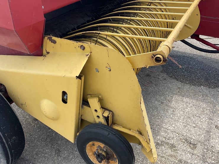 new-holland-311-image-13