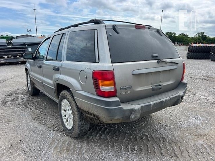 2001-jeep-grand-cherokee-laredo-image-4