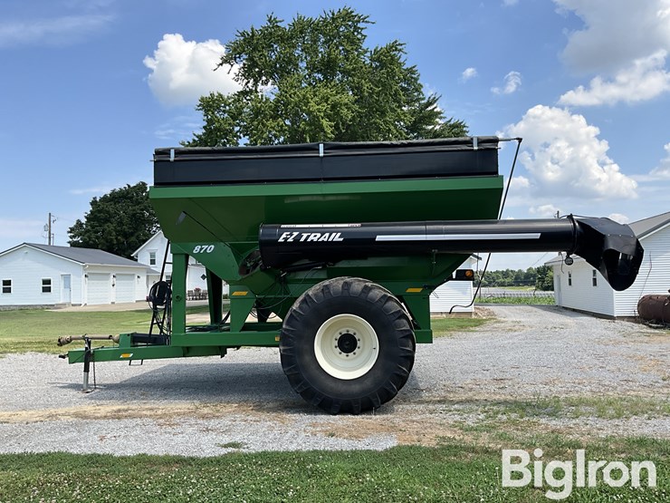 2019-e-z-trail-870-grain-cart-image-8