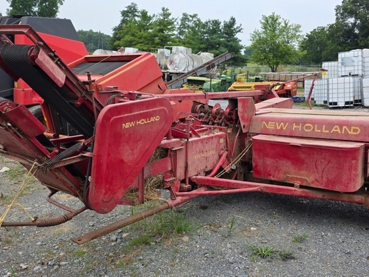 new-holland-273-image-4