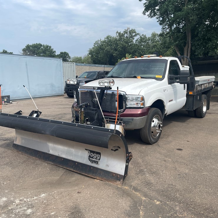 2003 FORD F550