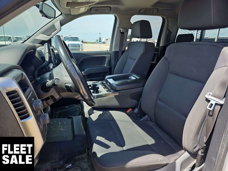 2018-chevrolet-silverado-1500-image-13