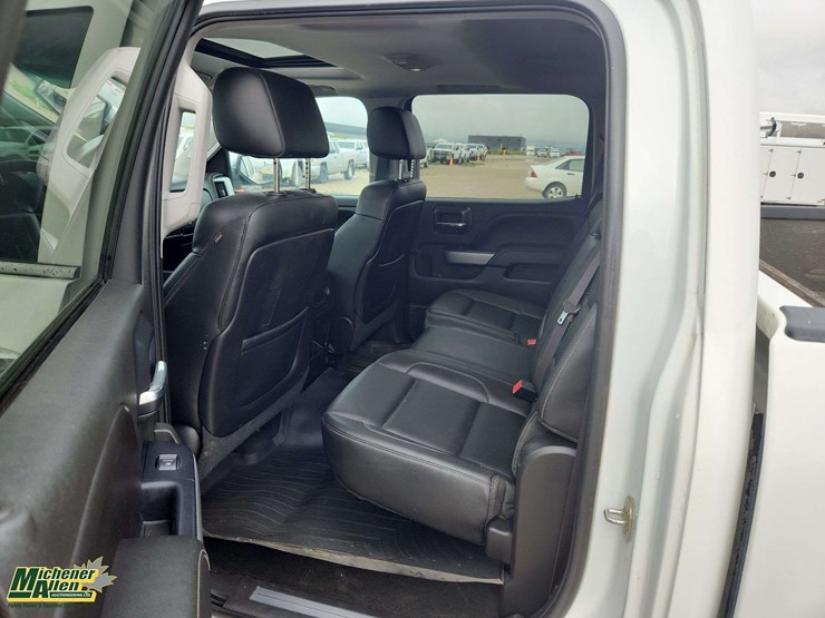 2015-chevrolet-silverado-1500-image-15