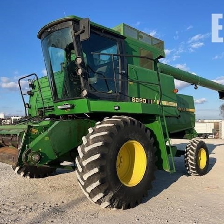1988 JOHN DEERE 8820 TITAN II