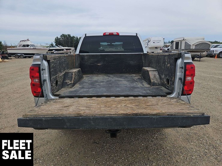 2019-chevrolet-silverado-1500-image-18