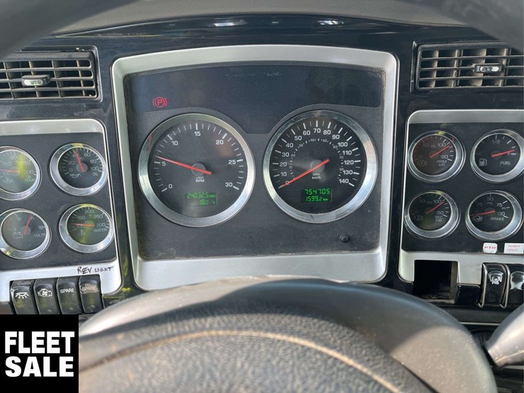 2006-kenworth-t800-image-4
