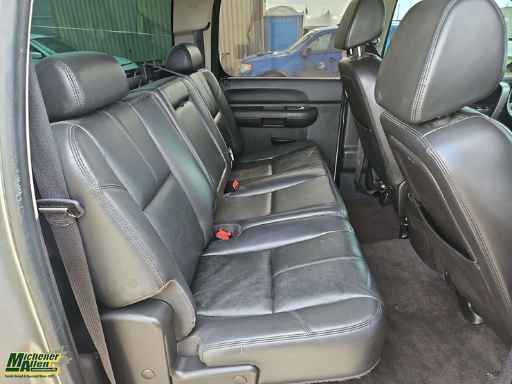 2010-chevrolet-silverado-1500-image-17