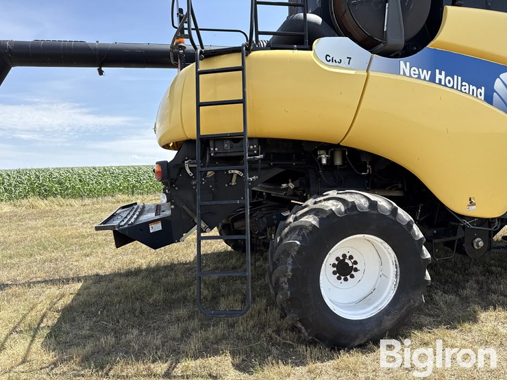 2008-new-holland-cr9070-image-15
