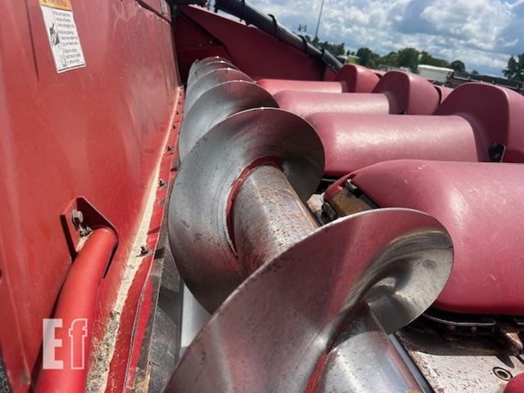 2011-case-ih-3412-image-28