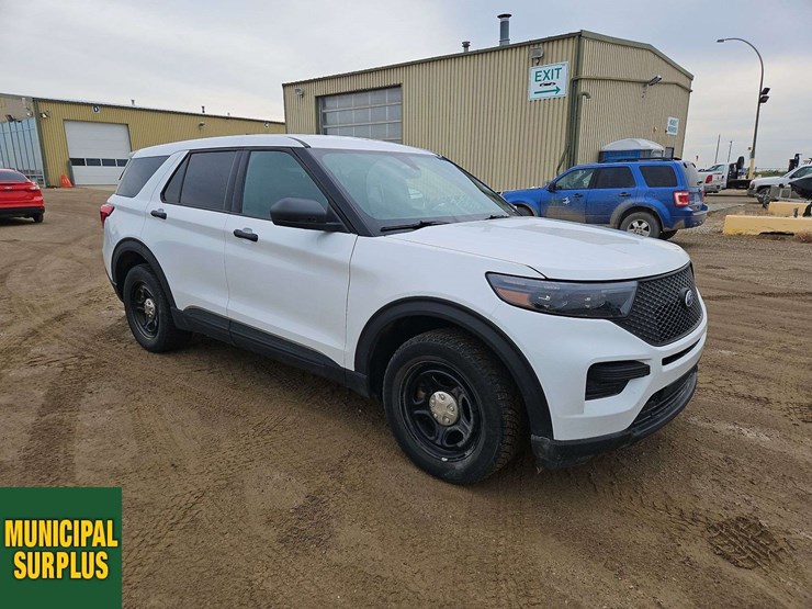 2020-ford-explorer-image-2