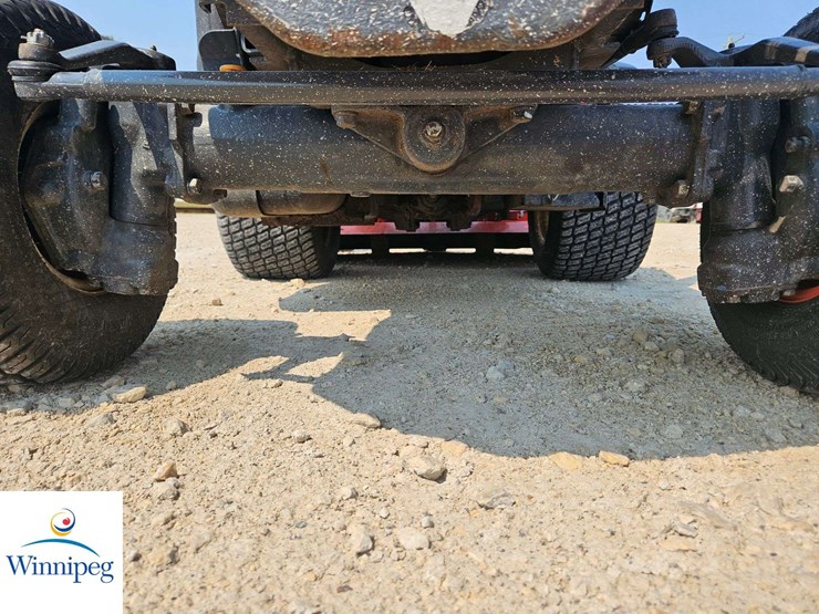 2016-kubota-f3990-image-16