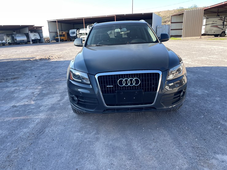 2010-audi-q5-image-7