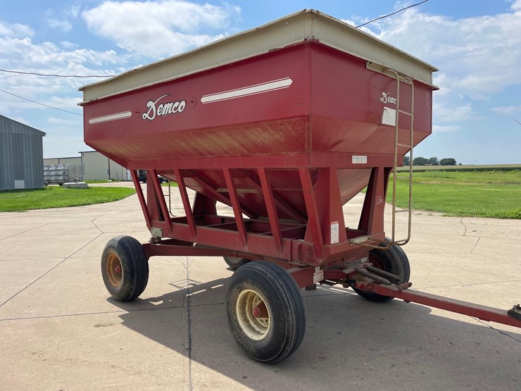 demco-325-image-2