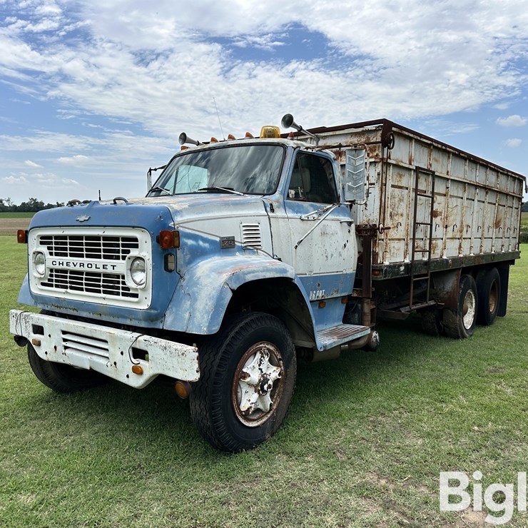 1974 CHEVROLET C70