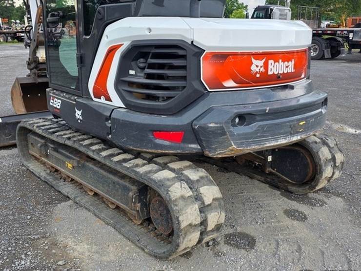2022-bobcat-e88-image-22