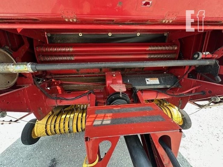 2009-new-holland-br7090-image-20