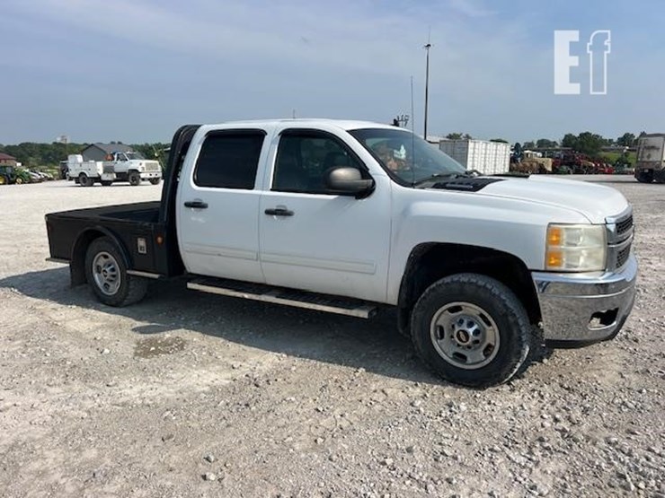 2011-chevrolet-silverado-2500hd-lt-image-9