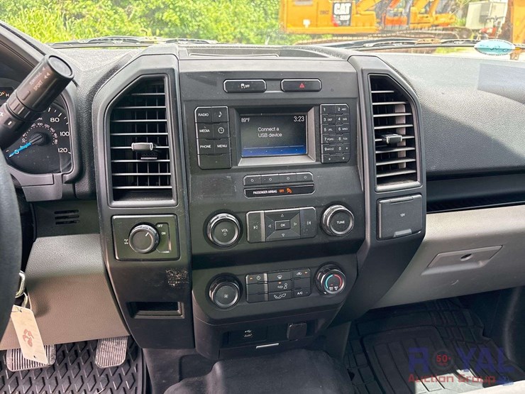 2017-ford-f150-image-9