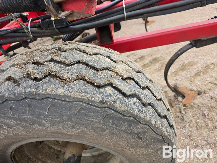 2011-case-ih-200-image-16