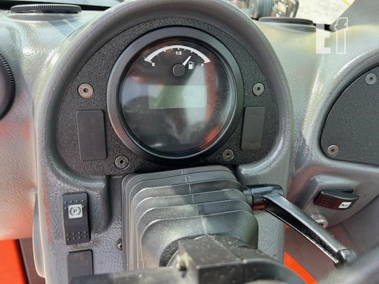 2018-jlg-g5-18a-image-36