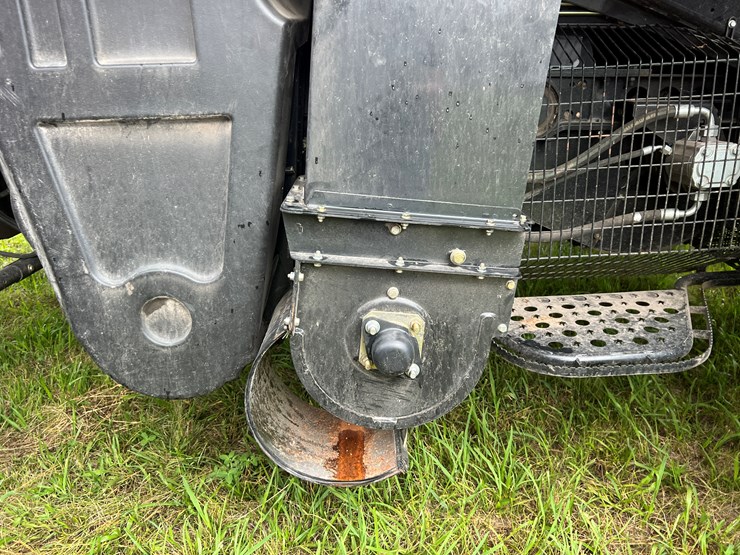 2023-case-ih-8250-image-10