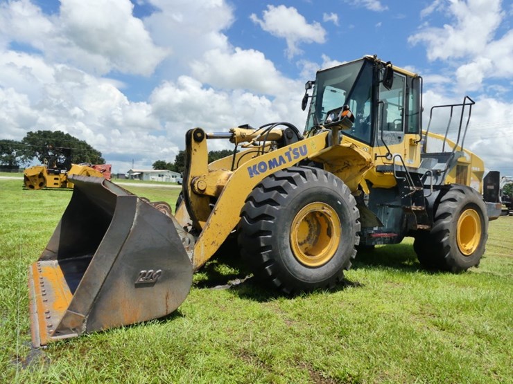 komatsu-wa380-1-image-1