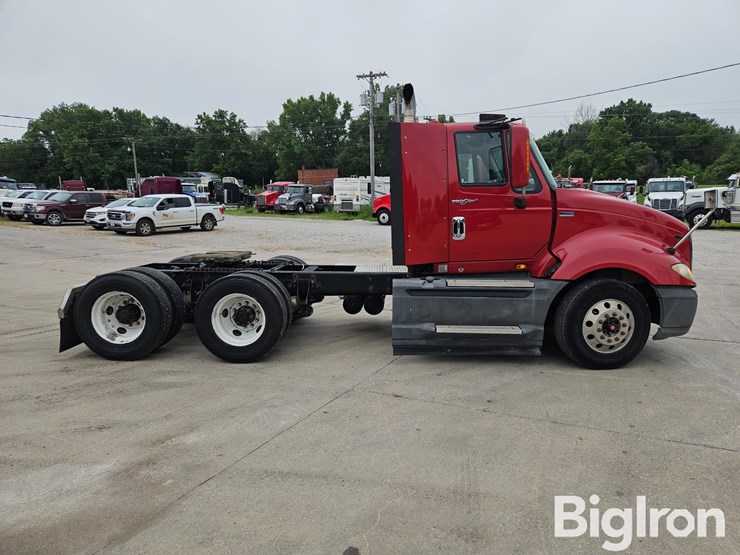 2014-international-prostar-image-4
