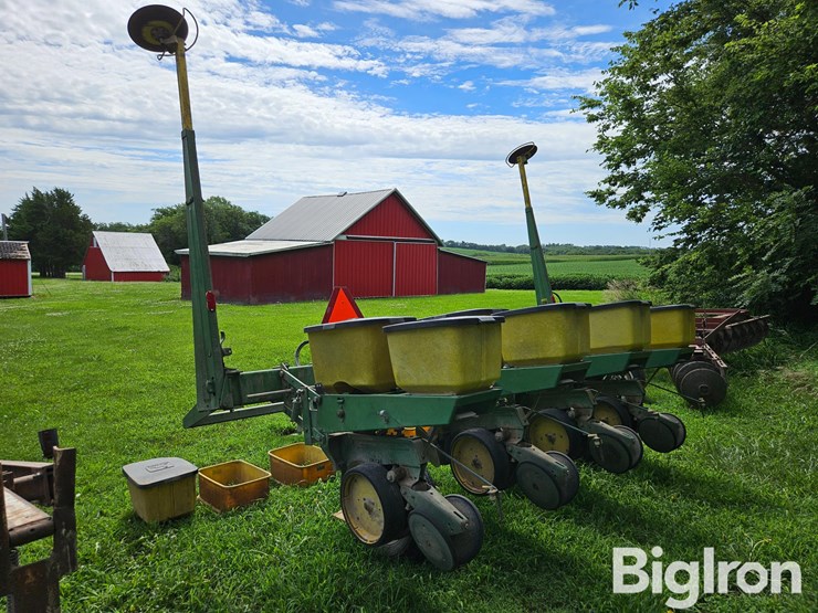 john-deere-7000-image-7