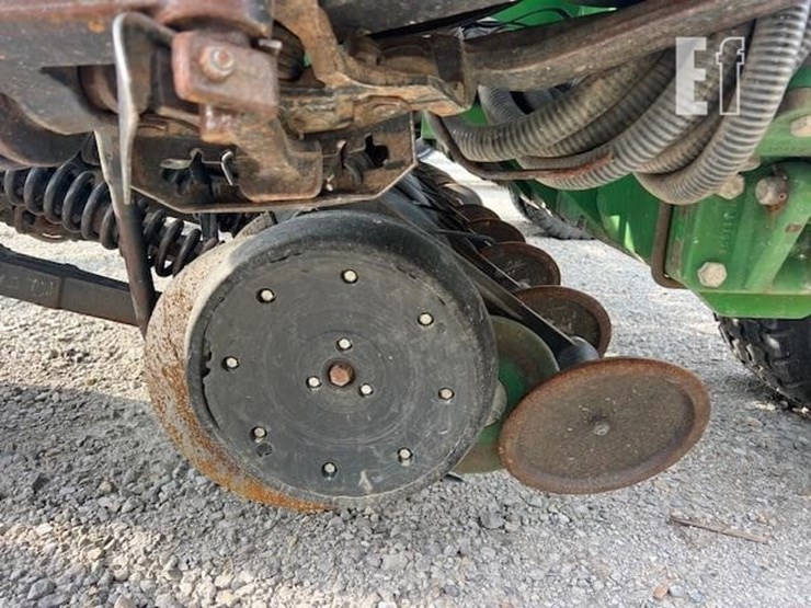 2005-john-deere-1690-ccs-image-19