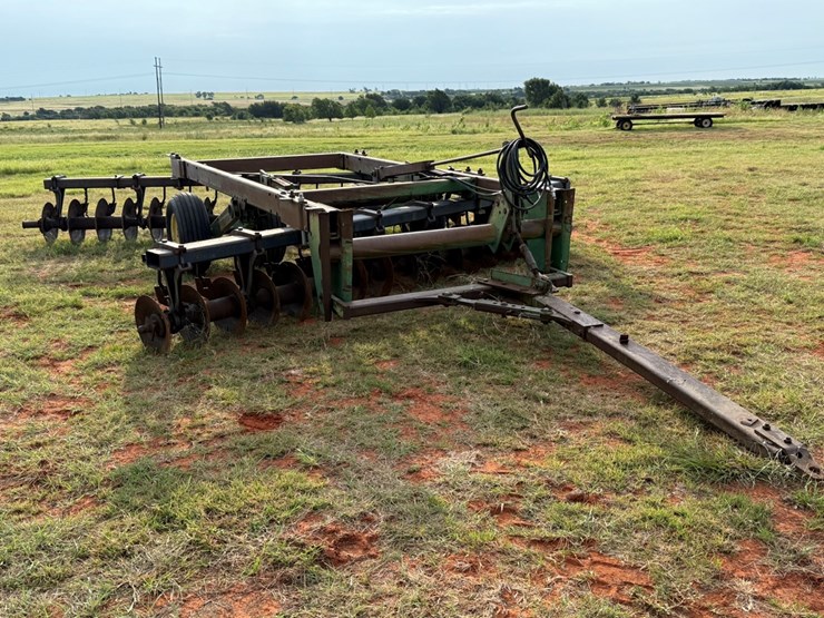john-deere-355-image-1
