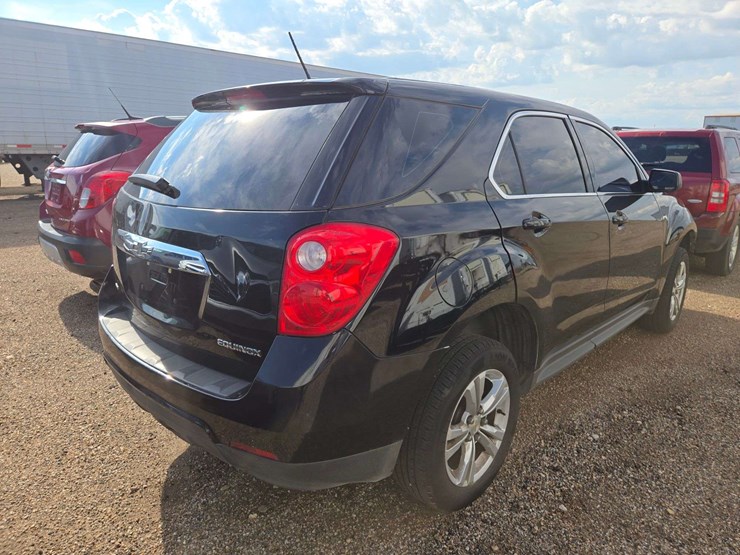 2015-chevrolet-equinox-ls-image-5