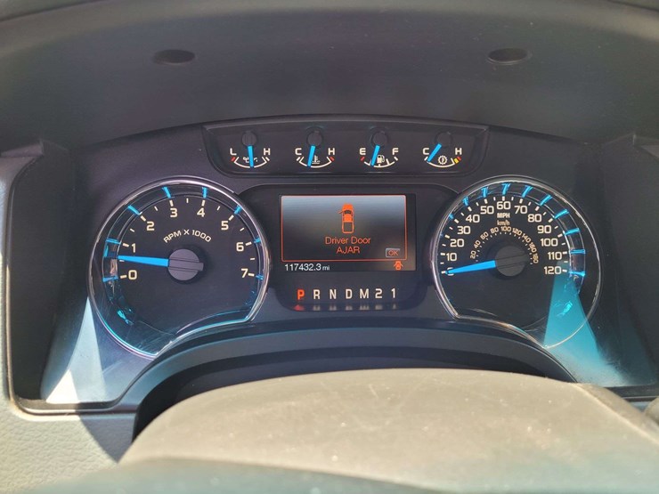 2014-ford-f150-xlt-image-12