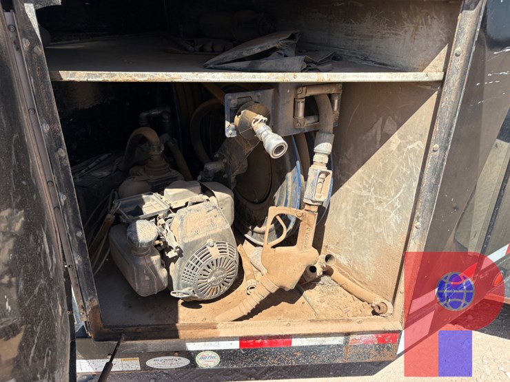 2012-ldj-t/a-bumper-pull-fuel-trailer-image-6