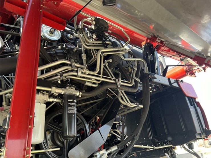 2022-case-ih-8250-image-24