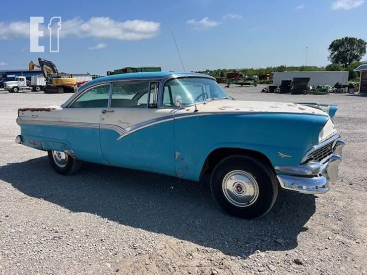 1956-ford-500-image-6