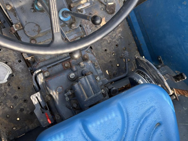 new-holland-7610s-image-21