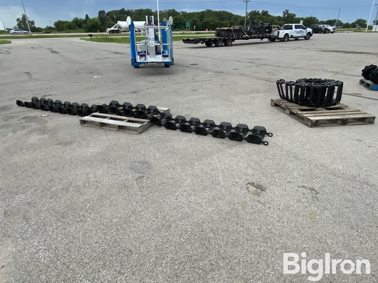 grouser-over-the-tire-skid-steer-tracks-image-6