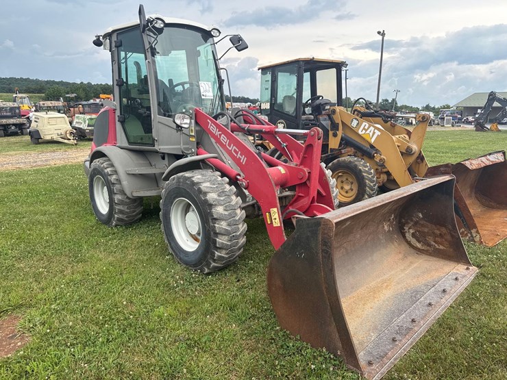 2015-takeuchi-tw65-image-5