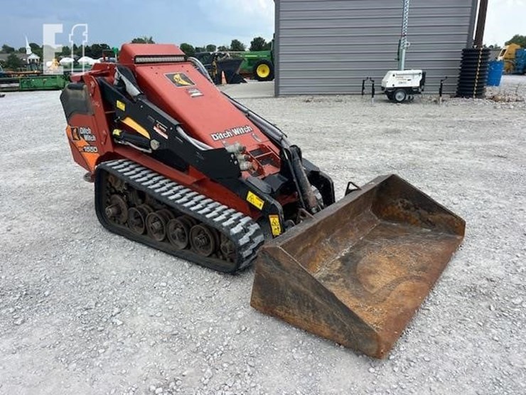 2019-ditch-witch-sk1550-image-7