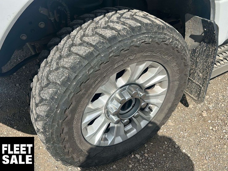 2021-ford-f350-image-2